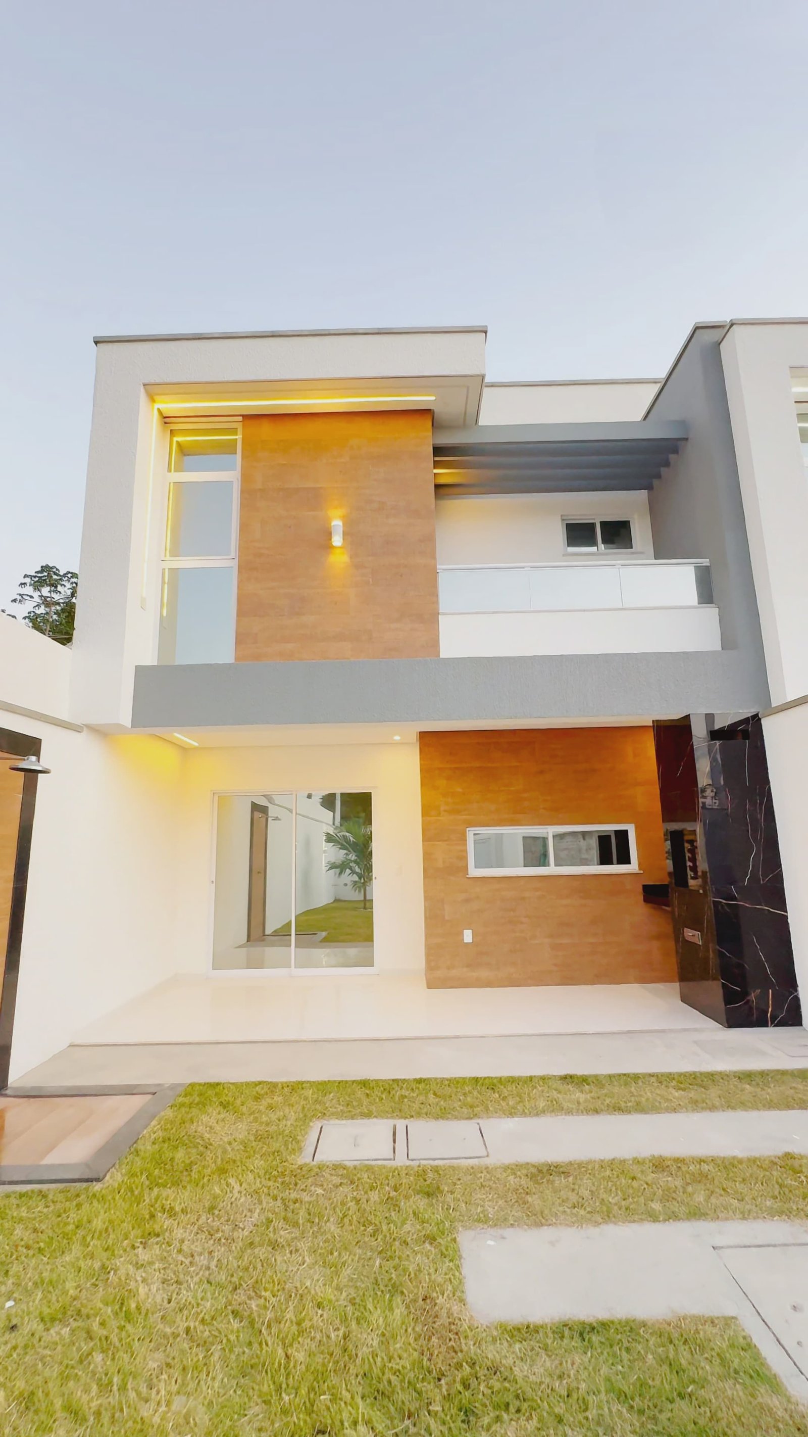 Foto 20 do imóvel Casa Duplex com 3 Suítes no Centro do Eusébio-CE