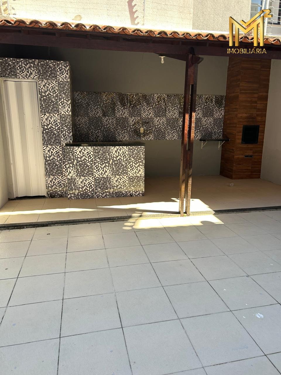 Foto 5 do imóvel Casa Duplex com 3 Suítes e Lazer Privativo no Centro do Eusébio.